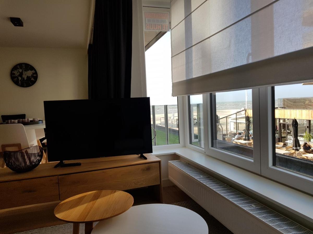 Koksijde Zeedijk La Digue 102 Appartement Met Garage - Lateraal Zeezicht Exterior foto